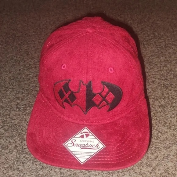 Accessories - Batman Harley Quinn Snapback Hat Red Black DC Comics Adjustable Cap